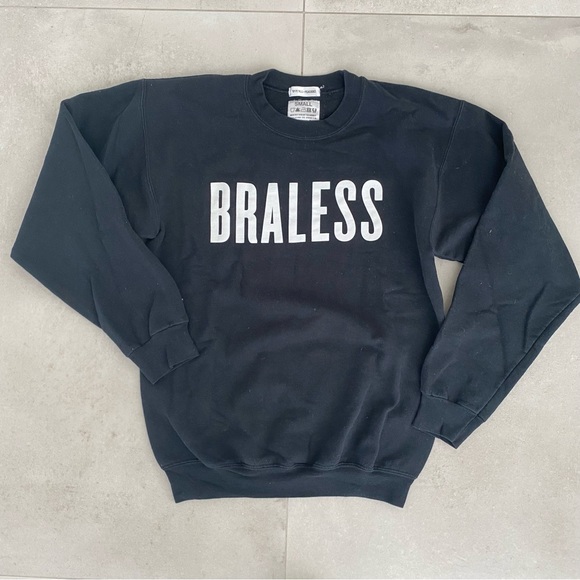 Petals and peacocks Sweater black - Picture 1 of 3